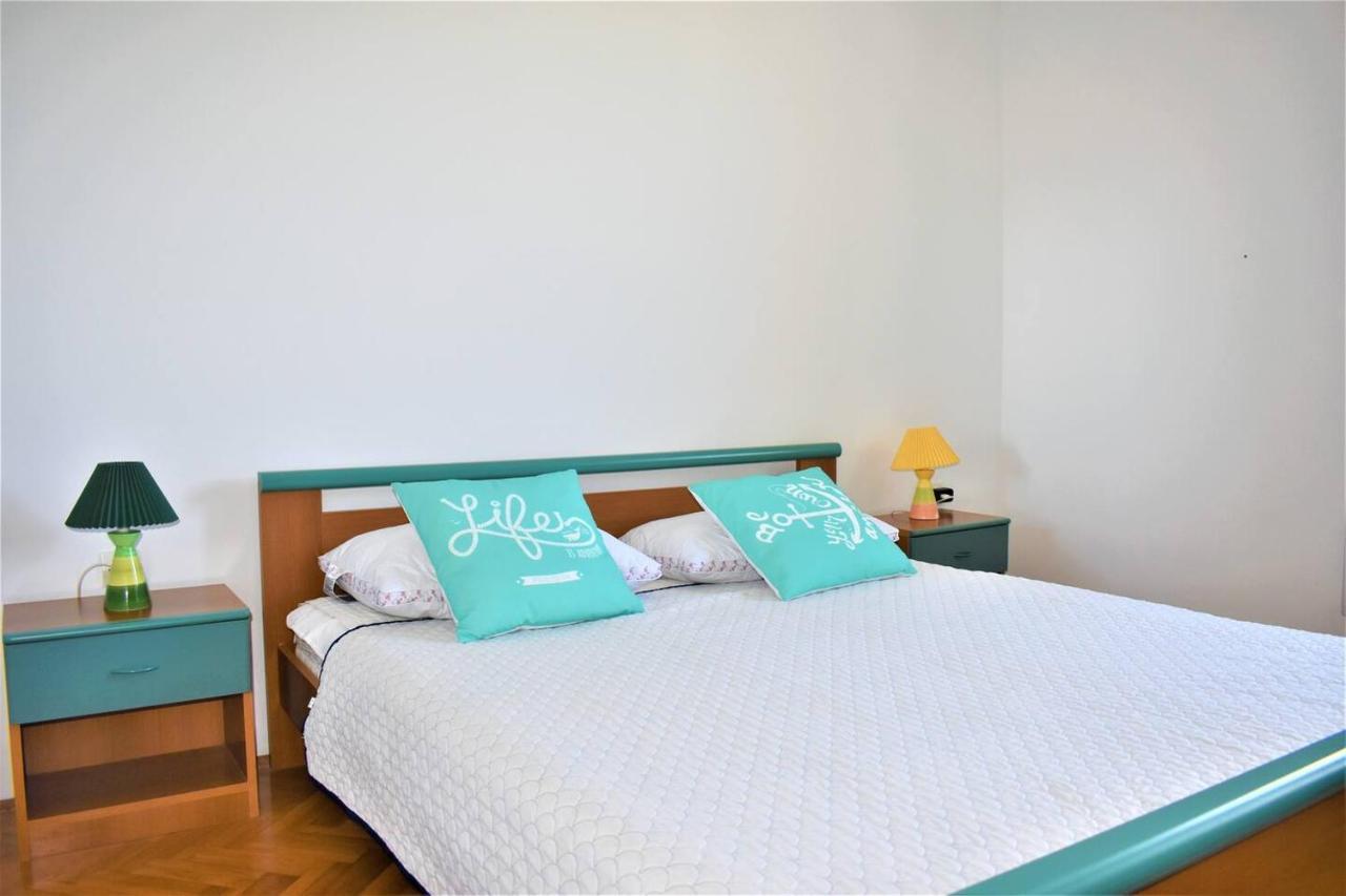 Apartment Luka Novalja Kültér fotó