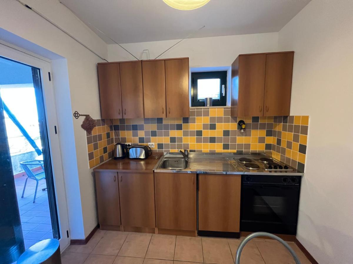 Apartment Luka Novalja Kültér fotó