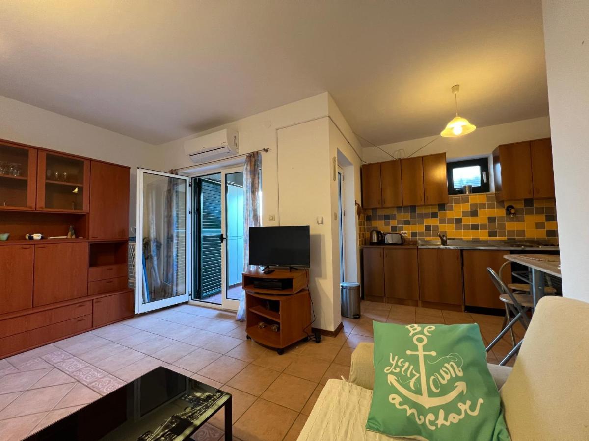 Apartment Luka Novalja Kültér fotó